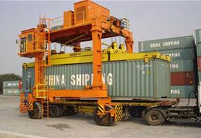 container straddle carrier.jpg container straddle carrier.jpg