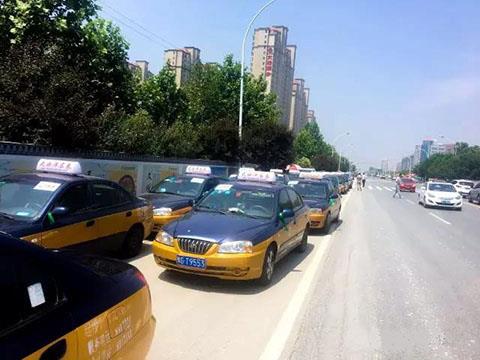 愛は私たちが行動していることをテストするのを助けます。 Love helps test we are in action.jpg