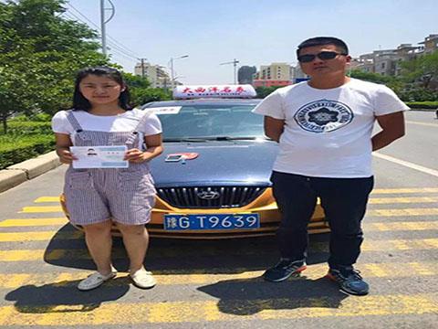 愛は、私たちが行動しているテストを助けます.23435356435.jpg Love helps test we are in action23435356435.jpg